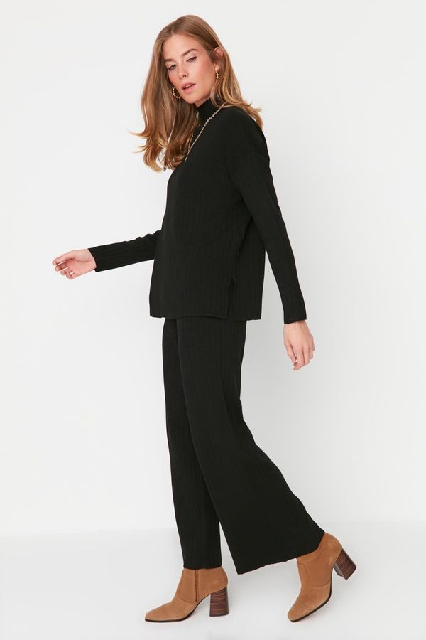 Trendyol Trendyol Black Top-Upper Set with Wide Fit and Basic Trousers, Knitwear