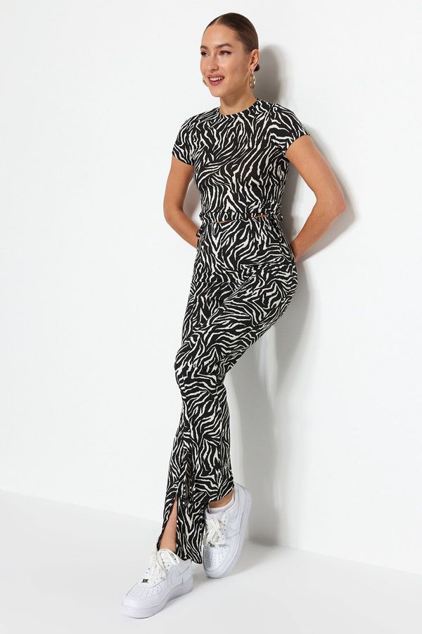 Trendyol Trendyol Black Zebra Patterned Slit Detailed High Waist Straigth Knitted Trousers
