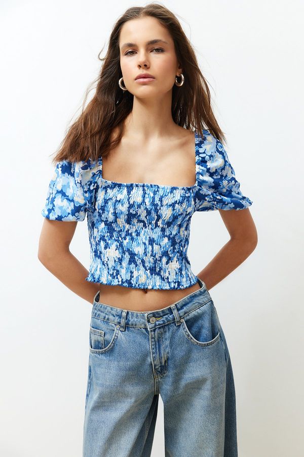 Trendyol Trendyol Blue Gimped Square Neck Fitted Crop Knitted Blouse