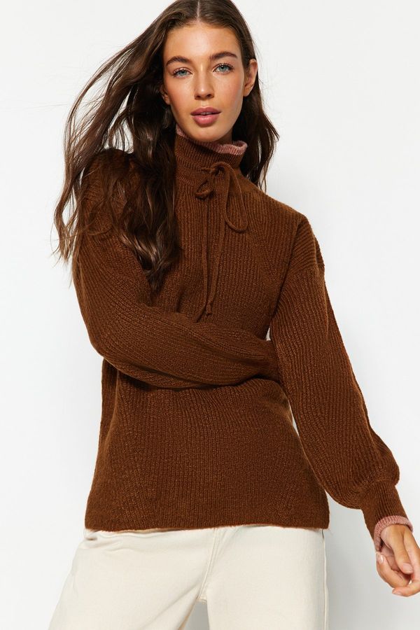 Trendyol Trendyol Brown Soft Textured Contrast Knitwear Sweater