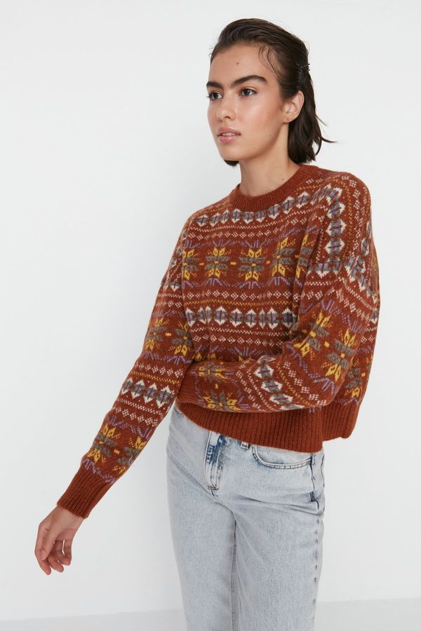 Trendyol Trendyol Brown Wide Fit Soft Textured Patterned Knitwear Sweater