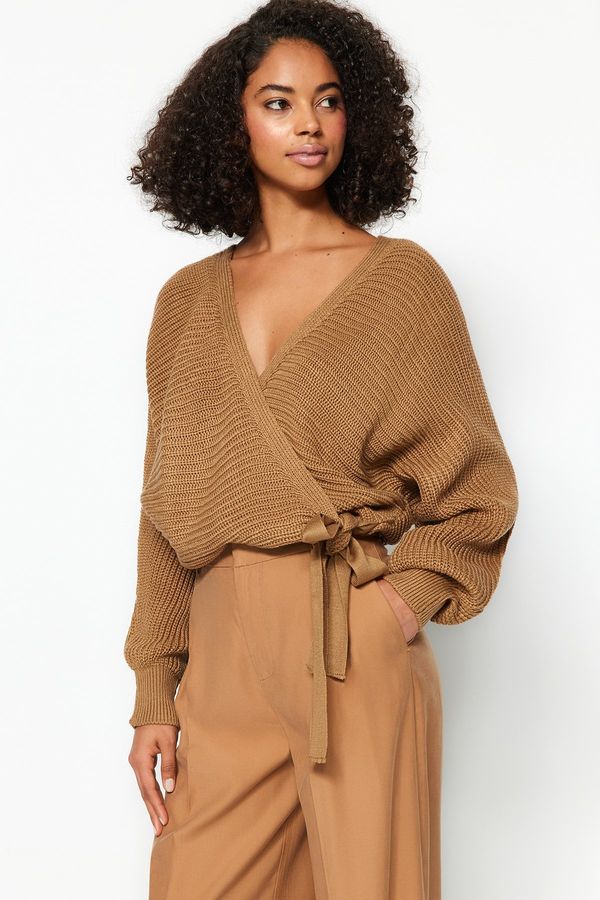 Trendyol Trendyol Camel V-Neck Knitwear Sweater
