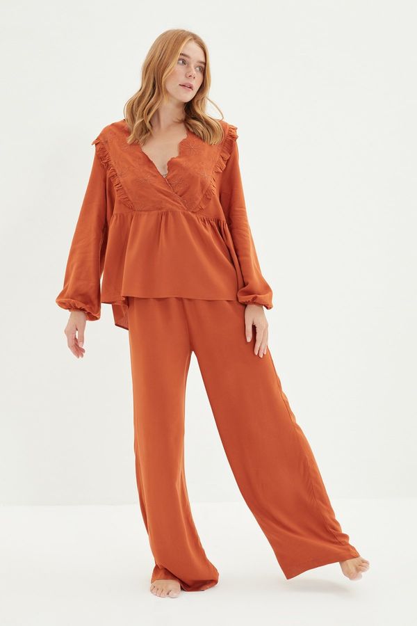 Trendyol Trendyol Cinnamon Embroidery Detailed Viscose Woven Pajamas Set