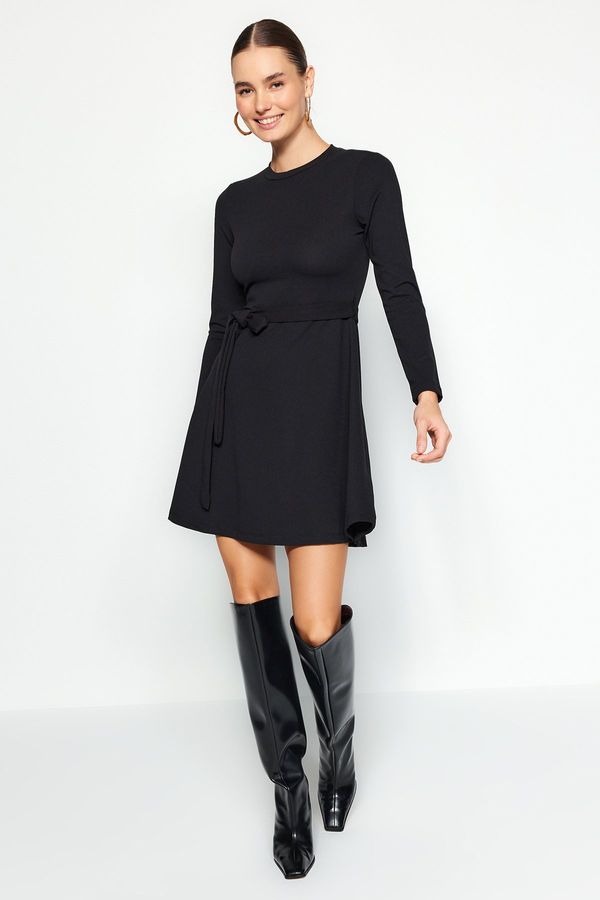 Trendyol Trendyol Crepe Fabric With Black Belt Standing Skater/Water Open Mini Knitted Dress