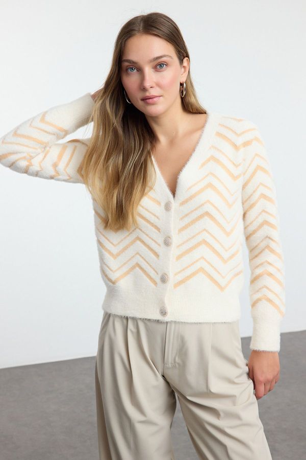 Trendyol Trendyol Ecru Crop Shaggy Soft Textured Knitwear Cardigan