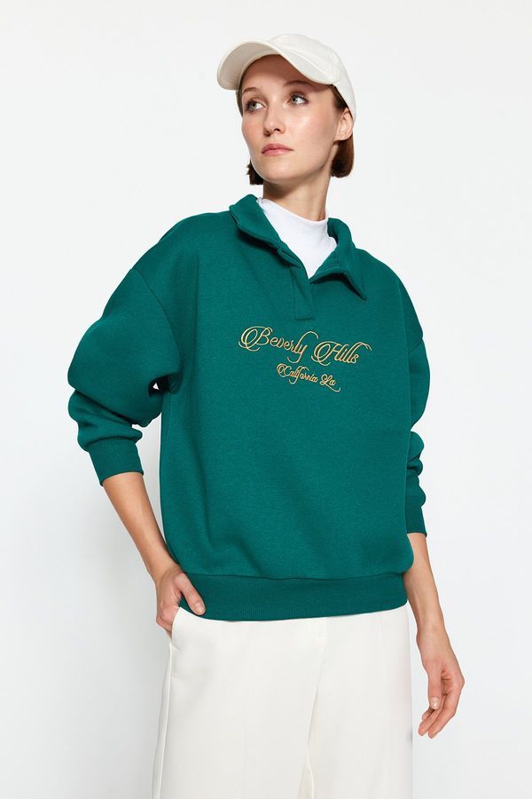 Trendyol Trendyol Emerald Green Shirt Collar Embroidered Regular Fit Fleece Inside Knitted Sweatshirt