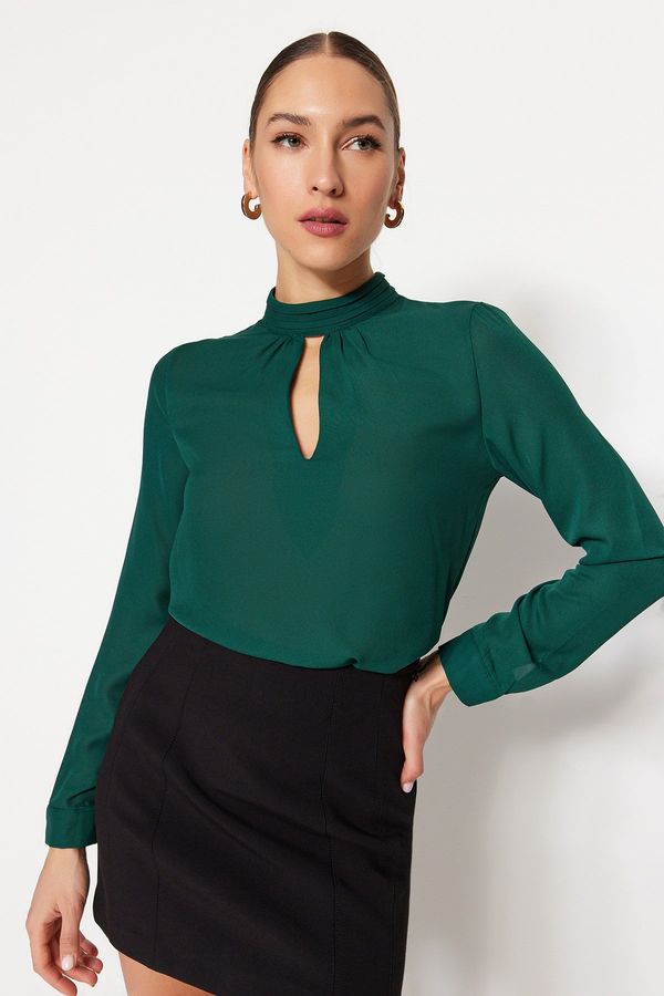 Trendyol Trendyol Emerald Green Woven High Collar Blouse