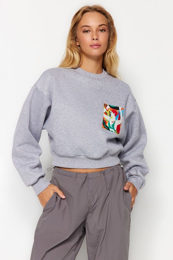 Trendyol Trendyol Gray Melange Fleece Inside Printed Crew Neck Relaxed Cut Crop Knitted Sweatshirt