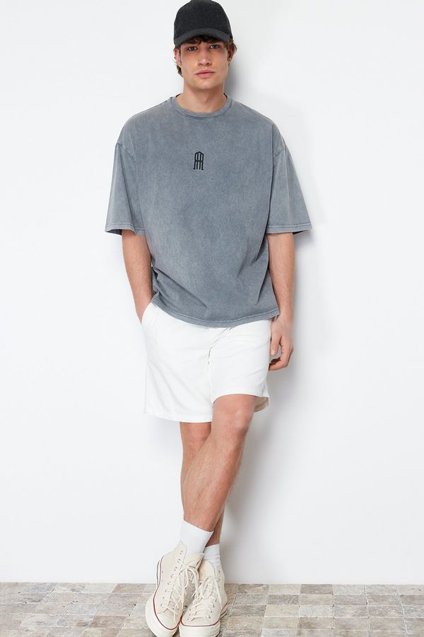 Trendyol Trendyol Gray Oversize/Wide Cut Antique/Pale Effect 100% Cotton T-shirt
