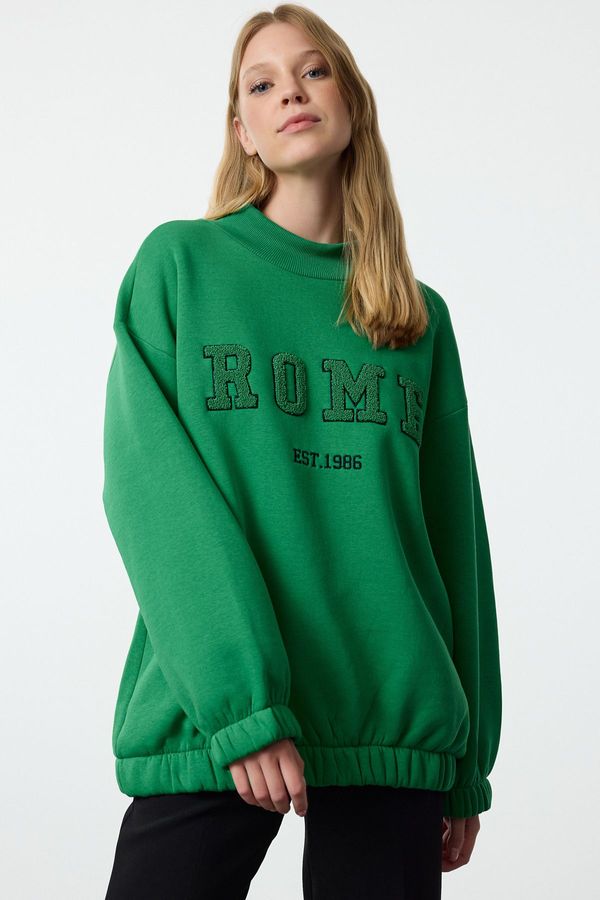 Trendyol Trendyol Green Embroidery Detailed Oversize/Wide Fit Knitted Sweatshirt