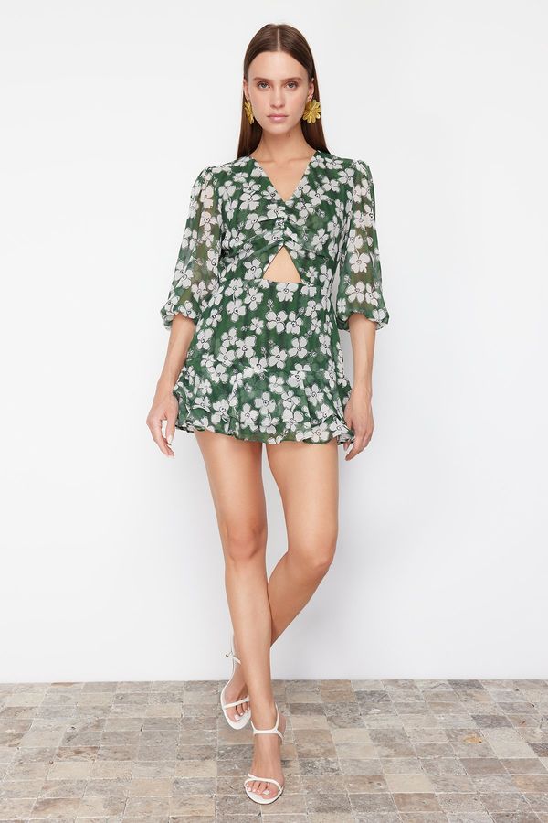 Trendyol Trendyol Green Floral Patterned Cut Out Detailed Mini Lined Chiffon Woven Jumpsuit