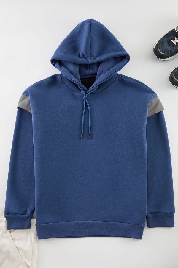 Trendyol Trendyol Indigo Oversize/Wide Cut Hooded Reflective Detailed Polar Fleece Sweatshirt