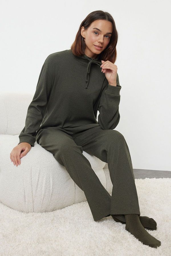 Trendyol Trendyol Khaki Solid Camisole Knitted Pajama Set