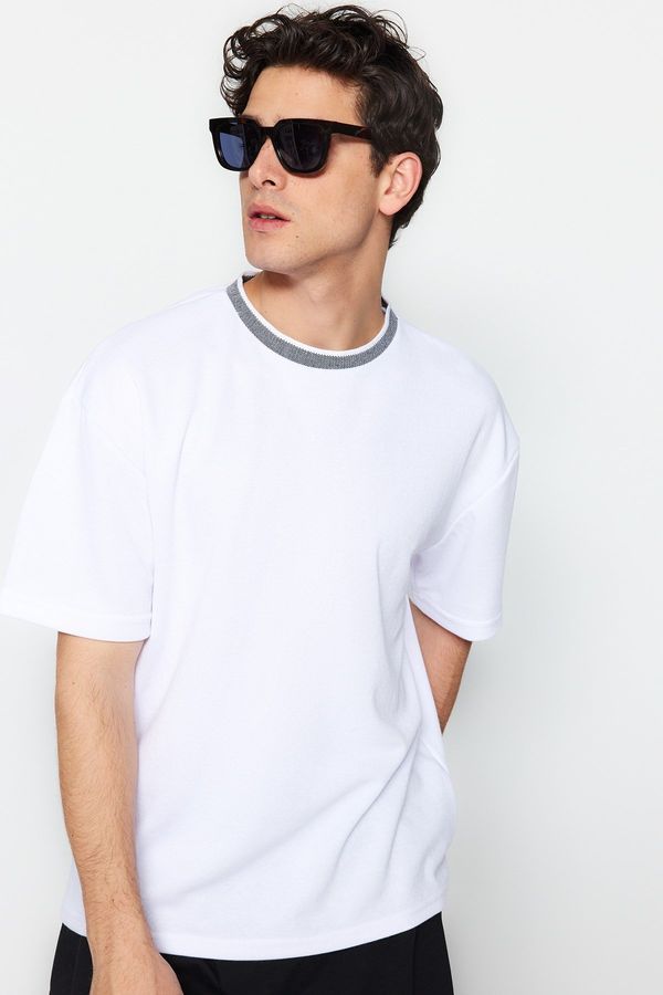 Trendyol Trendyol Limited Edition Basic White Relaxed/Comfortable Cut Knitwear Band Textured Pique T-Shirt
