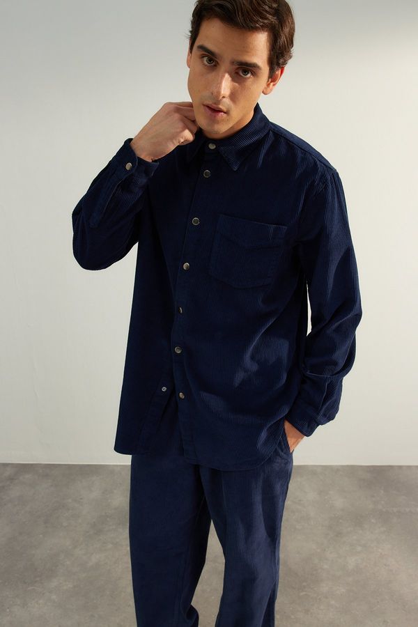 Trendyol Trendyol Limited Edition Navy Blue Velvet Oversize Thick Winter 100% Cotton Shirt