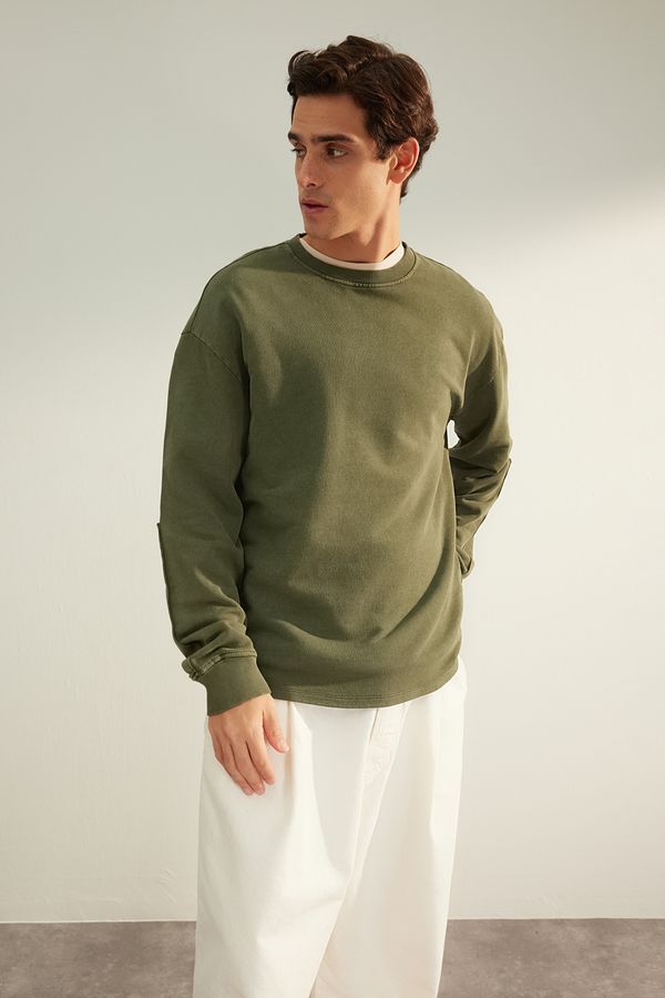 Trendyol Trendyol Limited Edition Relaxed Fit Faded Effect 100% Cotton Thick Sweatshirt