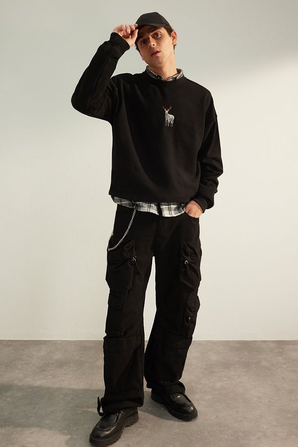 Trendyol Trendyol Men's Black Oversize/Wide Cut Limited Edition Premium Animal Embroidery Sweatshirt