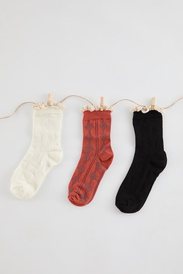 Trendyol Trendyol Multicolored 3-Pack Jacquard Raw Lace Detailed Knitted Socks