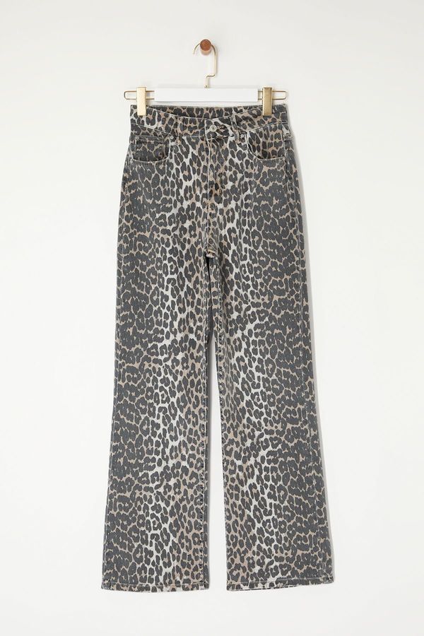 Trendyol Trendyol Multicolored Leopard Print High Waist Straight Jeans