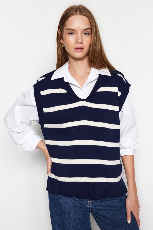 Trendyol Trendyol Navy Blue Turndown Neck Knitwear Sweater