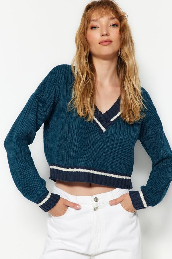 Trendyol Trendyol Oil Crop V-Neck Knitwear Sweater