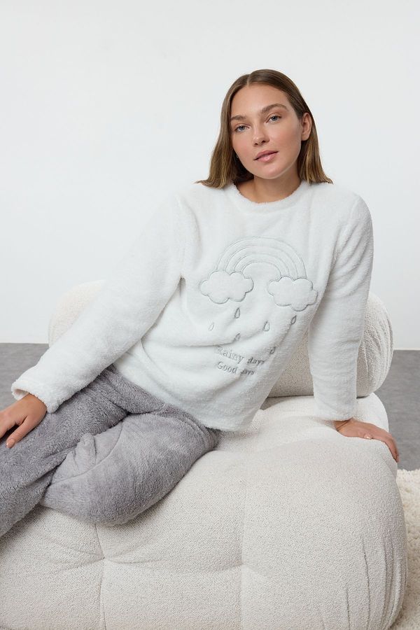 Trendyol Trendyol White Cloud Patterned Wellsoft Knitted Pajama Set