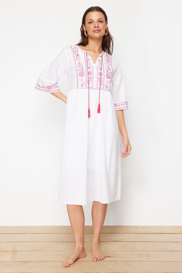 Trendyol Trendyol White Midi Woven Embroidered Beach Dress