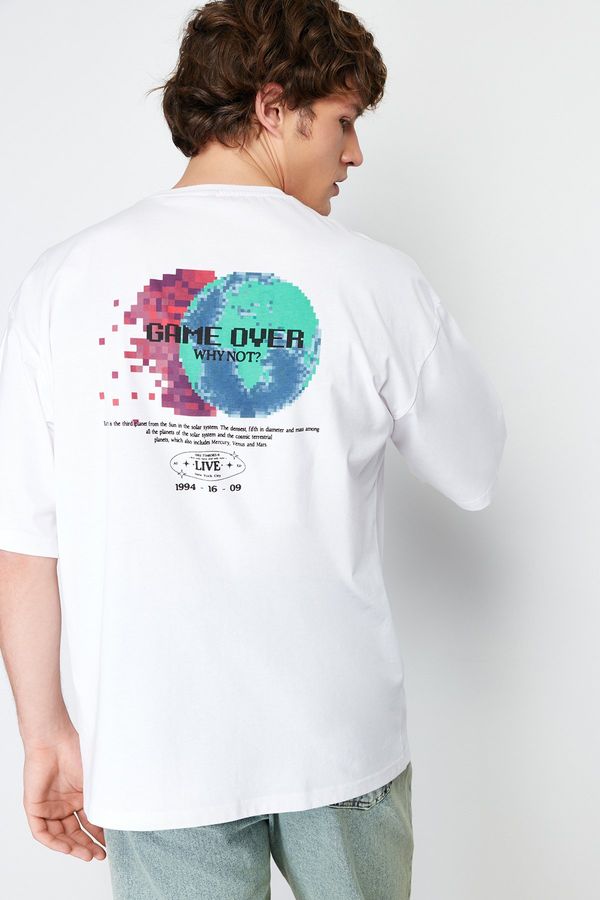 Trendyol Trendyol White Oversize/Wide Cut Space Back Printed 100% Cotton T-shirt