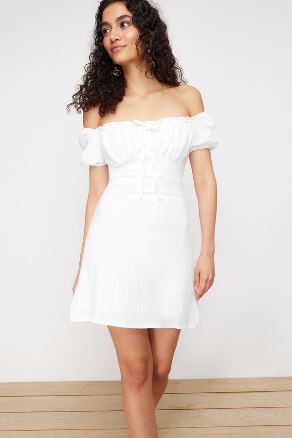 Trendyol Trendyol White Plain Bodycone Crepe Mini Woven Dress