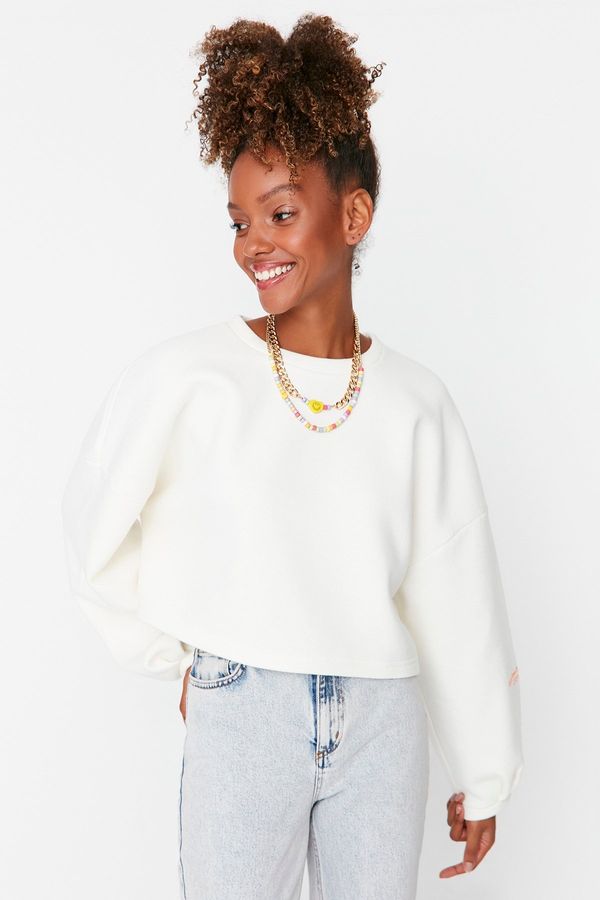Trendyol Trendyol White Thick Fleece Comfort Fit Crop Sleeve Printed Knitted Sweatshirt