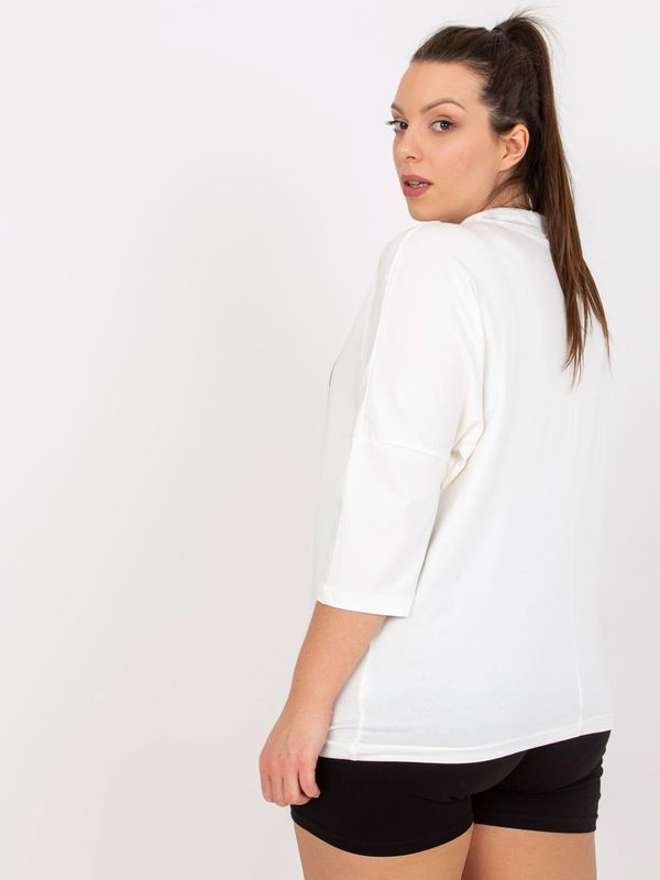 Fashionhunters White cotton blouse of larger size for everyday wear
