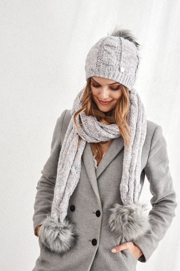 FASARDI Winter set: hat and scarf, light gray-pink