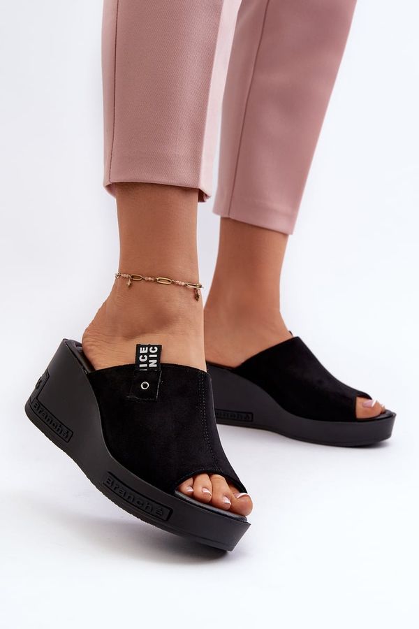 Kesi Women's Black Vleni Wedge Slippers