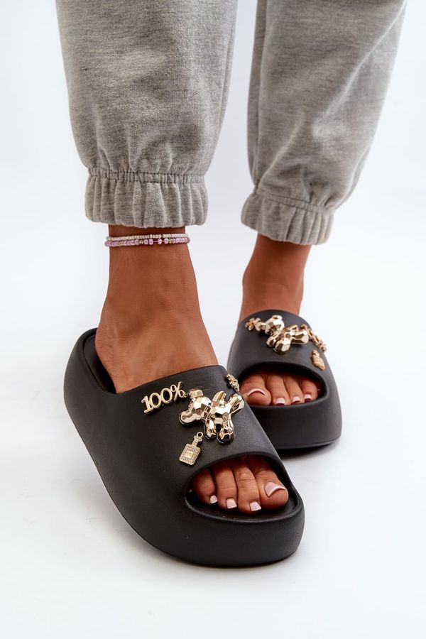 Kesi Women's lightweight foam slippers with embellishments, Black Orchia
