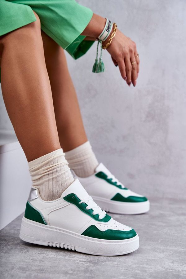 Kesi Women's low sports shoes on the platform of white and green Kyllie