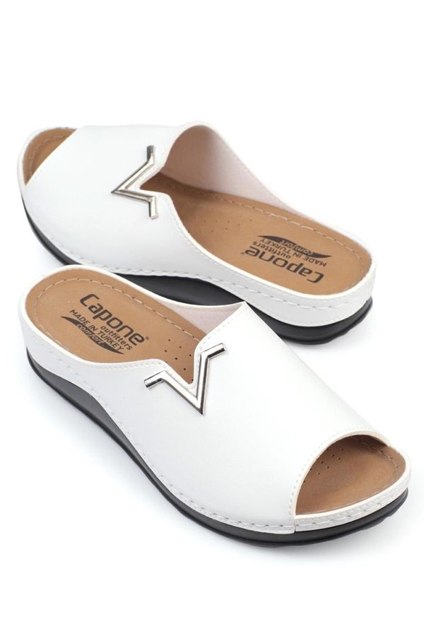 Capone Outfitters Women's sliders Capone Outfitters