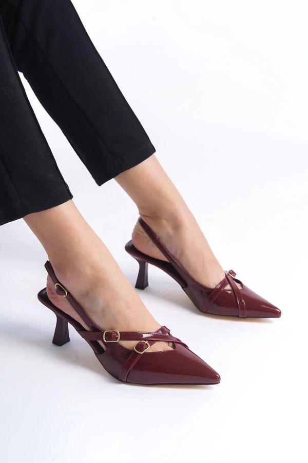 dewberry 79971 Dewberry Pointed Toe Buckle Heeled Women Shoes-BURGUNDY