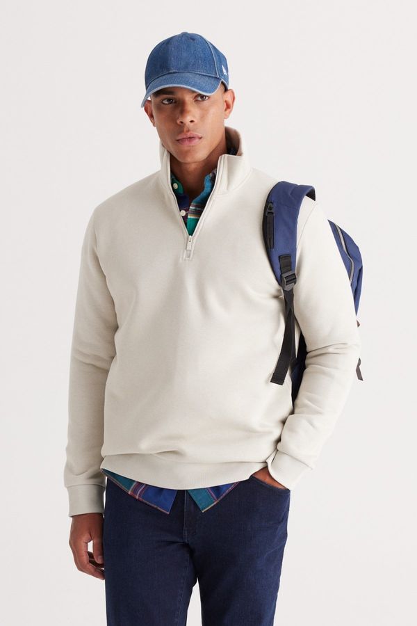 AC&Co / Altınyıldız Classics AC&Co / Altınyıldız Classics Men's Beige Standard Fit Normal Fit High Bato Neck Cotton Sweatshirt