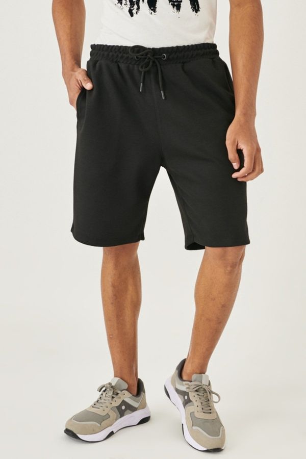 AC&Co / Altınyıldız Classics AC&Co / Altınyıldız Classics Men's Black Standard Fit Daily Comfortable Sports Knitted Shorts