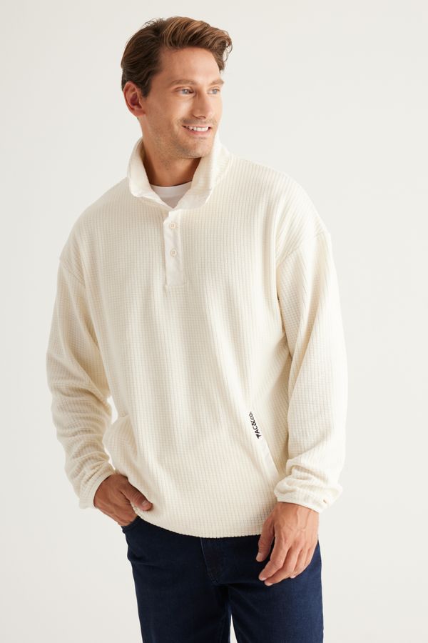 AC&Co / Altınyıldız Classics AC&Co / Altınyıldız Classics Men's Ecru Loose Fit Stand-Up Collar Jacquard Soft Touch Fleece Sweatshirt
