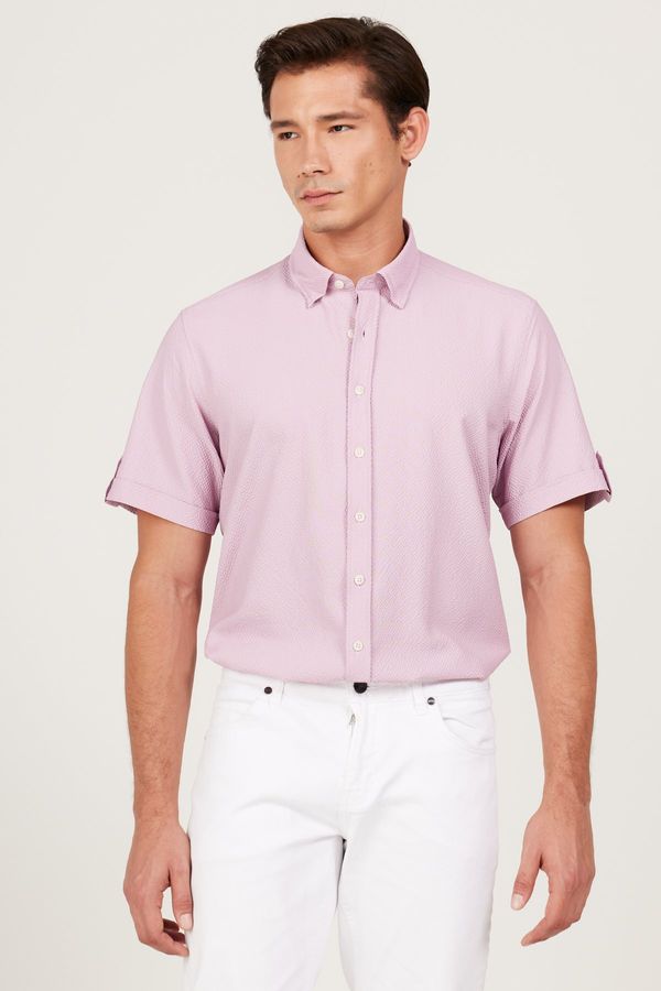 AC&Co / Altınyıldız Classics AC&Co / Altınyıldız Classics Men's Lilac Slim Fit Slim Fit Shirt with Hidden Buttons and Short Sleeves.