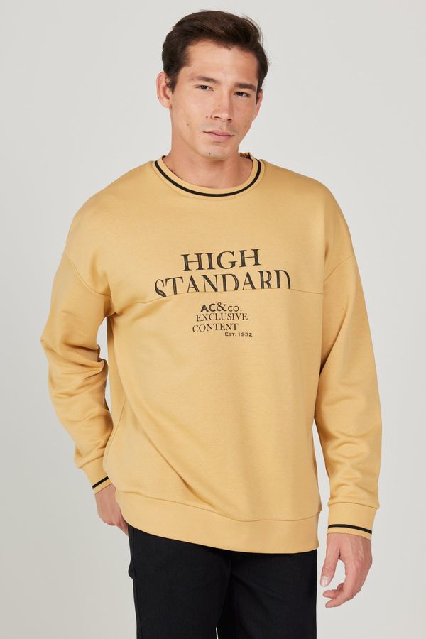 AC&Co / Altınyıldız Classics AC&Co / Altınyıldız Classics Men's Mustard Oversize Loose Cut 3 Thread Crew Neck Cotton Sweatshirt with Fleece Inside