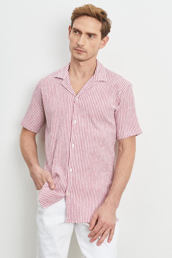 AC&Co / Altınyıldız Classics AC&Co / Altınyıldız Classics Men's White-burgundy Comfort Fit Comfy Cut Monocollar See-through Striped Shirt.