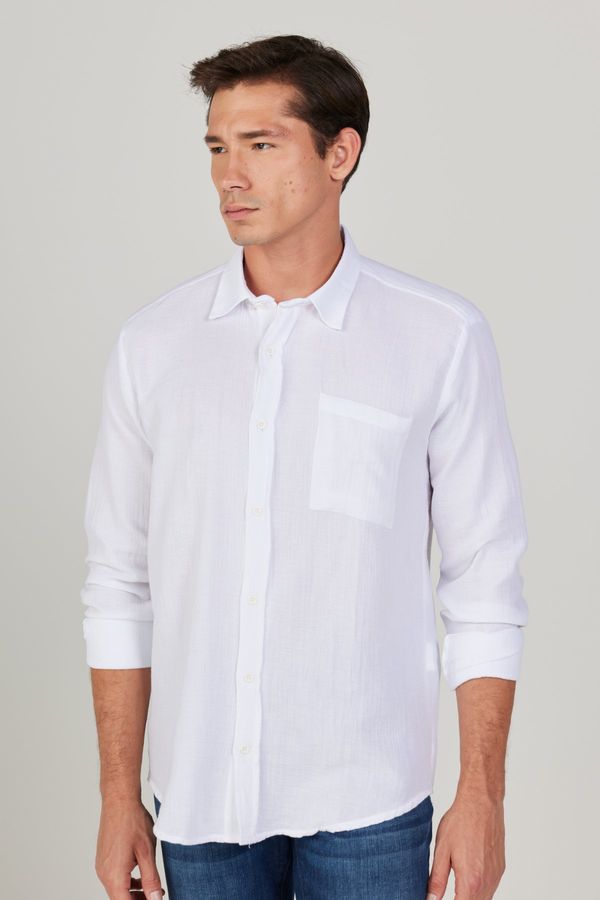 AC&Co / Altınyıldız Classics AC&Co / Altınyıldız Classics Men's White Comfort Fit Wide Cut, Classic Collar 100% Cotton Muslin Shirt.