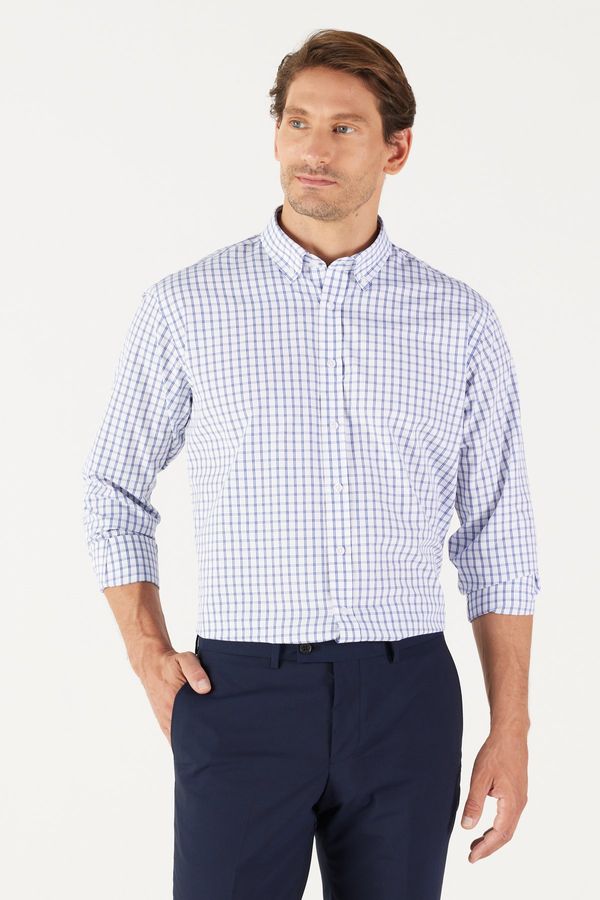 AC&Co / Altınyıldız Classics AC&Co / Altınyıldız Classics Men's White-Navy Blue Comfort Fit Comfy Cut Buttoned Collar Cotton Check Shirt.