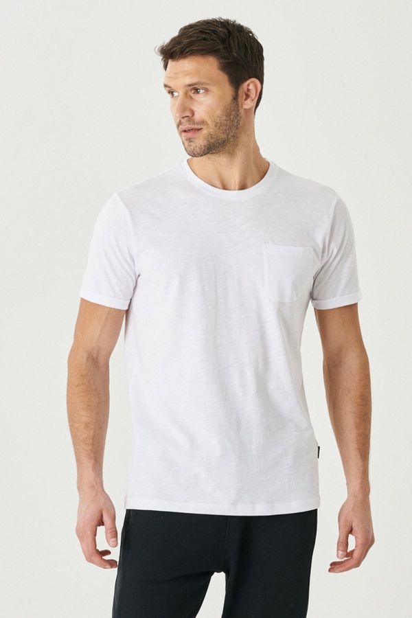 AC&Co / Altınyıldız Classics AC&Co / Altınyıldız Classics Men's White Slim Fit Slim Fit 100% Cotton Crew Neck Pocket T-Shirt.