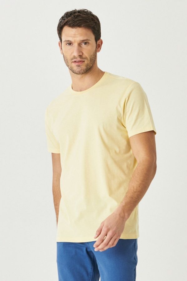 AC&Co / Altınyıldız Classics AC&Co / Altınyıldız Classics Men's Yellow 100% Cotton Slim Fit Slim Fit Crew Neck T-Shirt