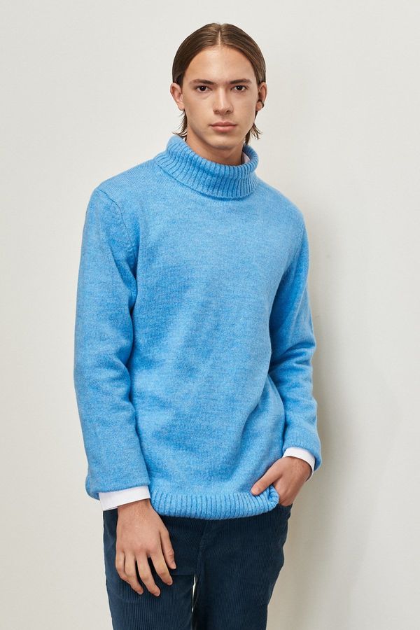 ALTINYILDIZ CLASSICS ALTINYILDIZ CLASSICS Men's Blue Standard Fit Regular Cut Full Turtleneck Ruffled Soft Textured Knitwear Sweater