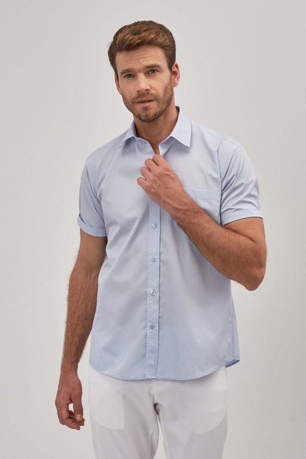 ALTINYILDIZ CLASSICS ALTINYILDIZ CLASSICS Men's Light Blue Comfort Fit Relaxed Fit Classic Collar Cotton Short Sleeve Basic Shirt