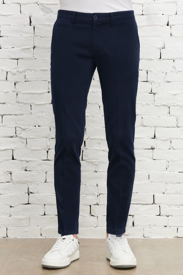 ALTINYILDIZ CLASSICS ALTINYILDIZ CLASSICS Men's Navy Blue Slim Fit Slim Fit Trousers with Side Pockets, Cotton Flexible Dobby Pants.